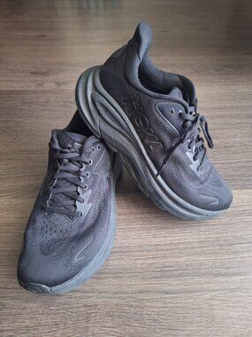 HOKA Women's Clifton 10 Running Shoe - Size 9 - Black/Black